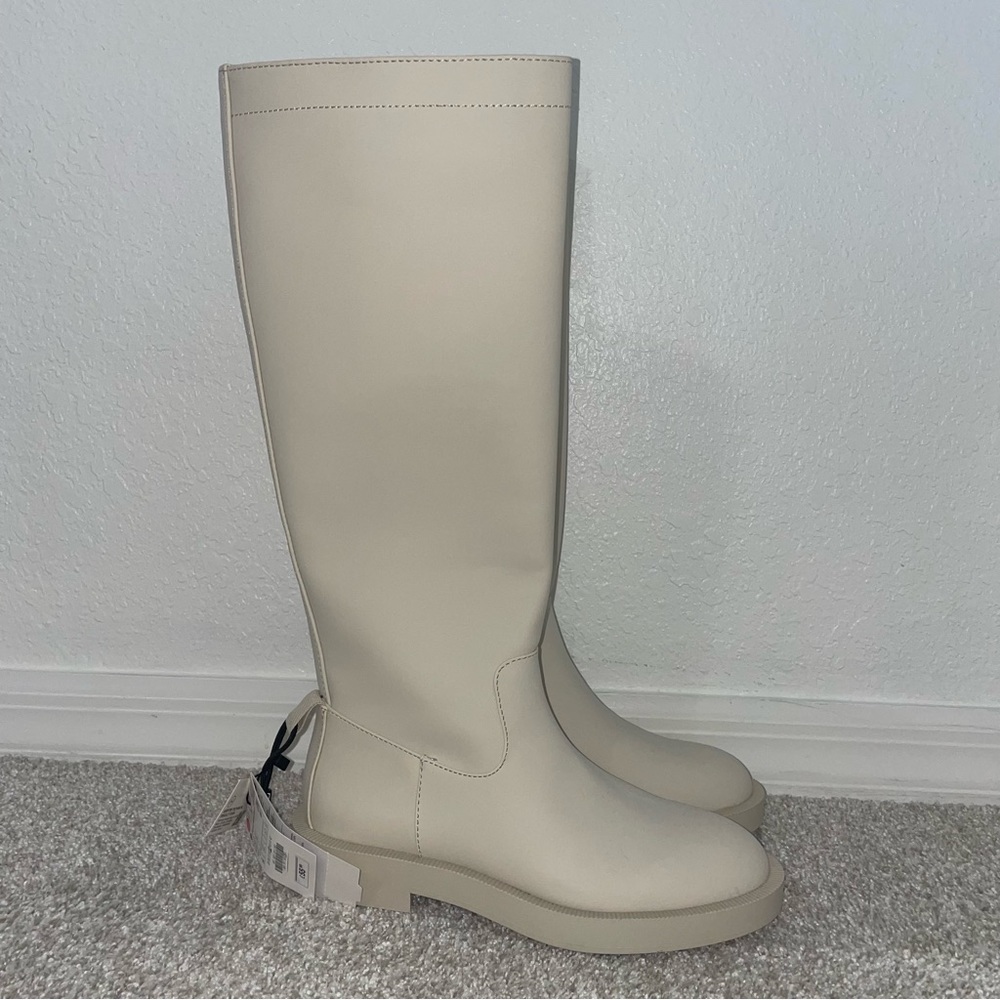 ZARA Rubberized Rain Boots